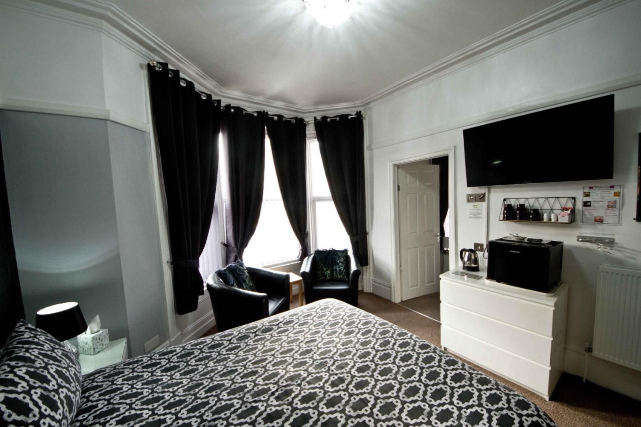 Rossall House , For Families & Couples Blackpool Exterior photo